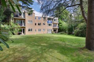 Front External- click for photo gallery